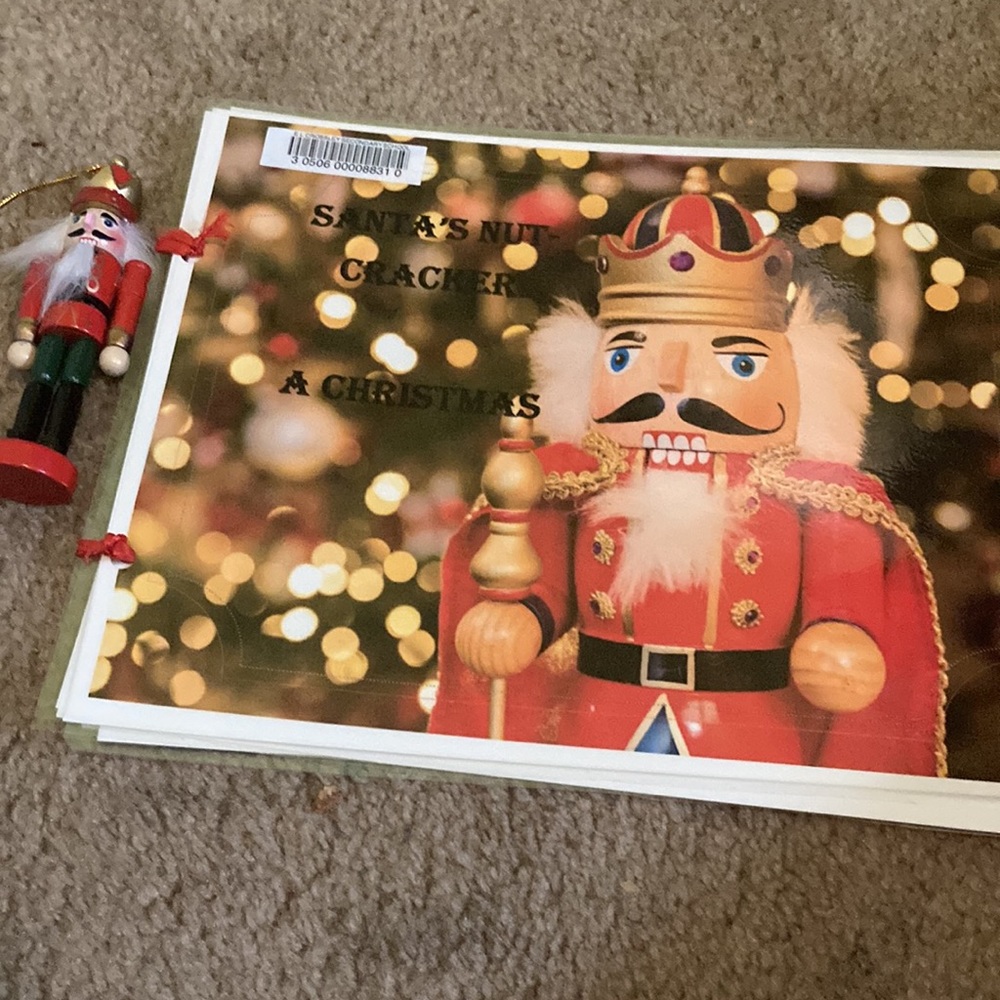 Santas nutcracker - Picture 3 of 7